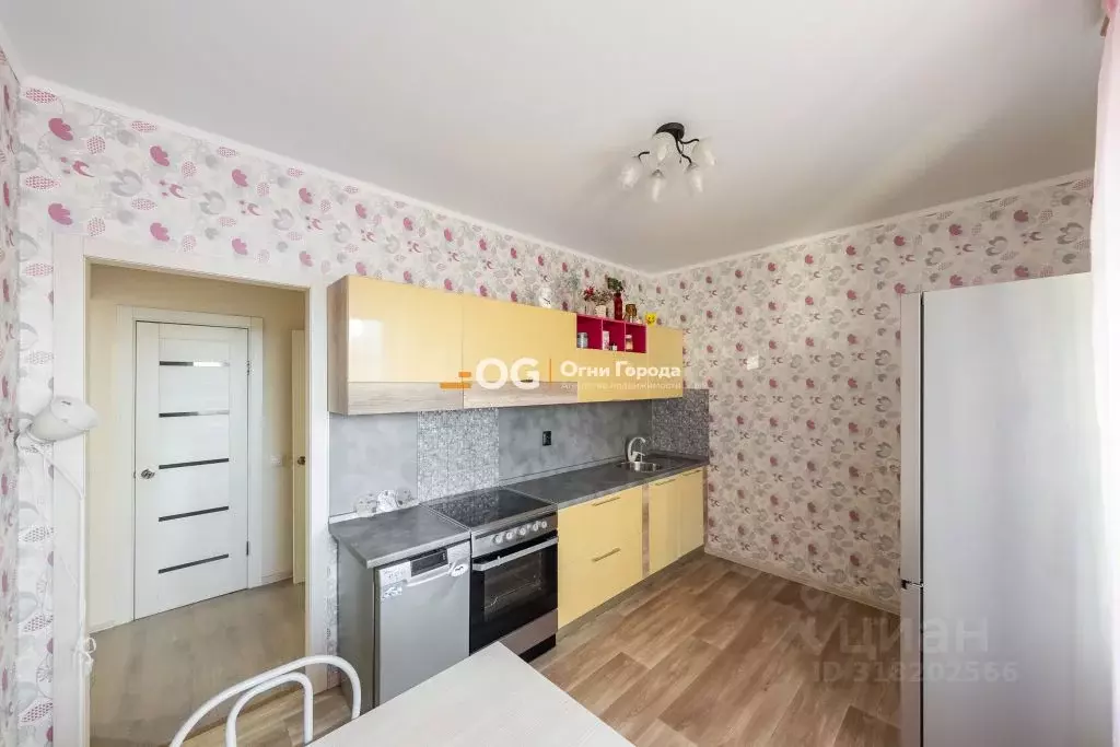 2-к кв. Брянская область, Брянск 2-й Советский пер., 1 (64.0 м) - Фото 1