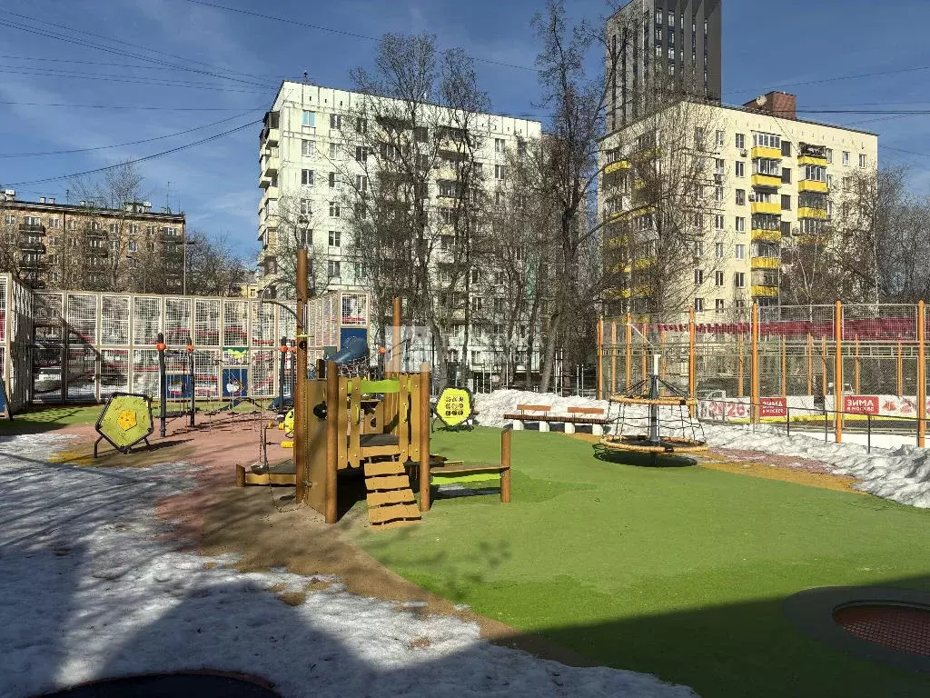 Продается 3-комнатная квартира - Фото 2