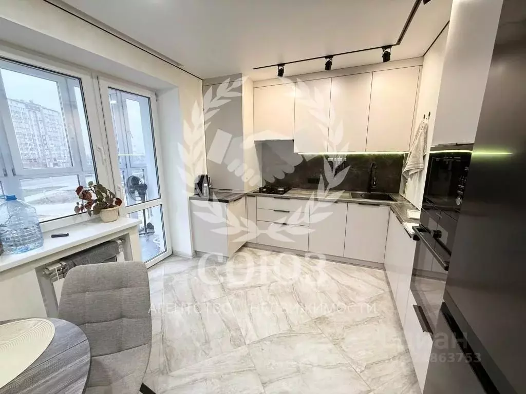 2-к кв. Калужская область, Калуга ул. Фомушина, 33 (55.9 м) - Фото 2