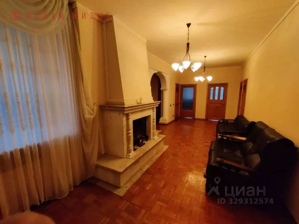 5-к кв. Самарская область, Самара ул. Фрунзе, 142 (202.0 м) - Фото 1