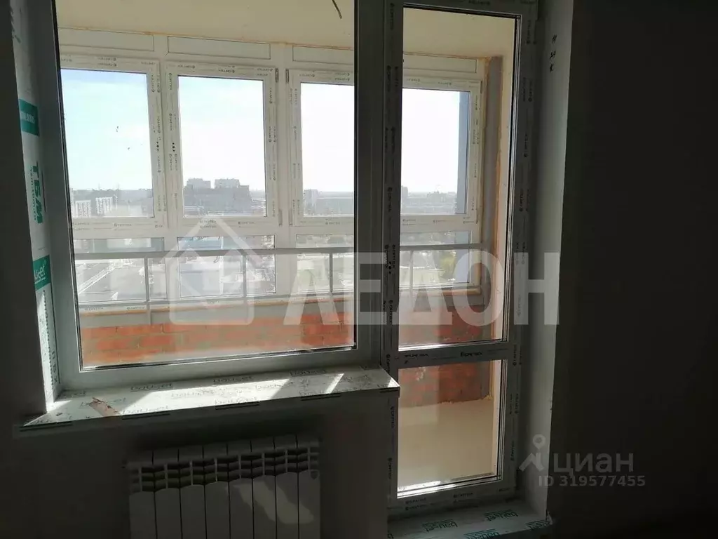 1-к кв. Омская область, Омск ул. 70 лет Октября, 3/6 (40.3 м) - Фото 0