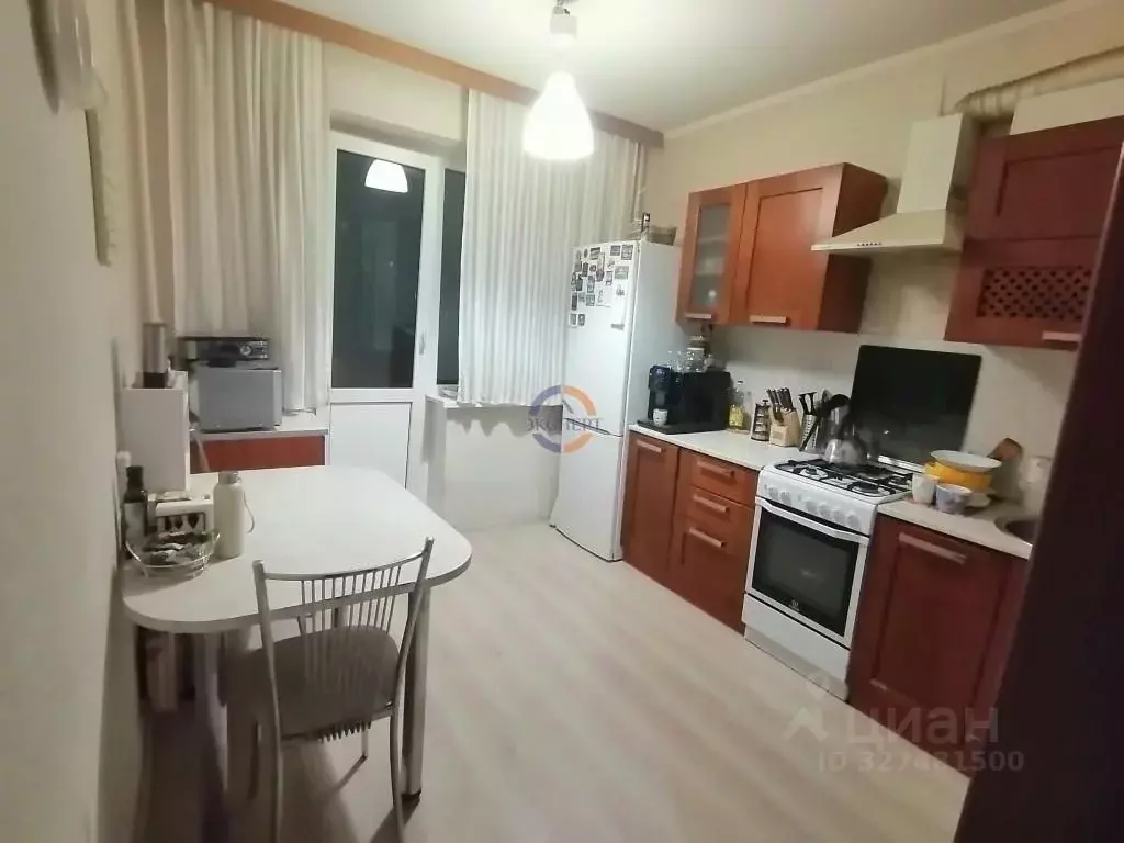 3-к кв. Новгородская область, Великий Новгород ул. Зелинского, 48к1 ... - Фото 1