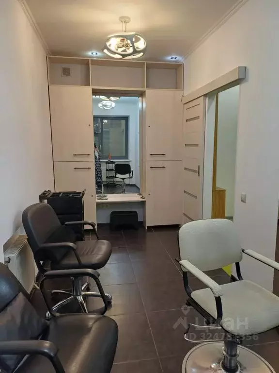 Помещение свободного назначения в Коми, Сыктывкар ул. Морозова, 111/1 ... - Фото 2