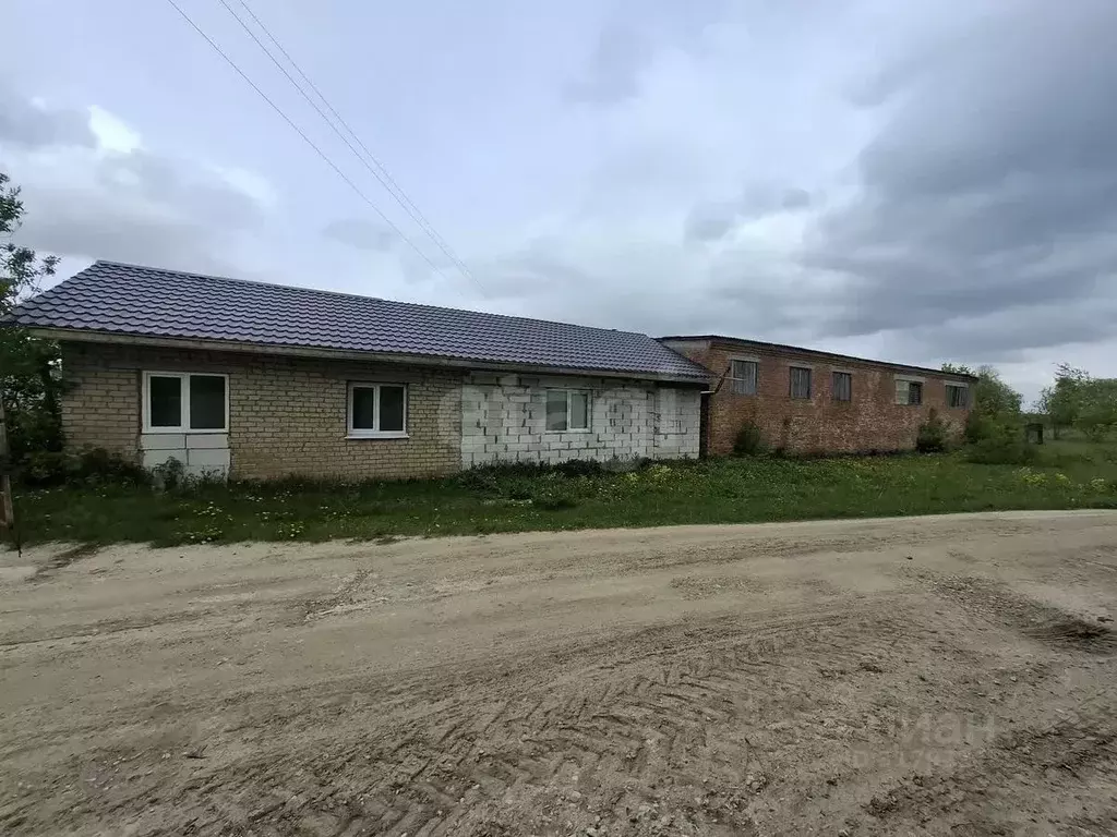 Склад в Калужская область, пос. Бабынино ул. Кооперативная (1000 м) - Фото 1