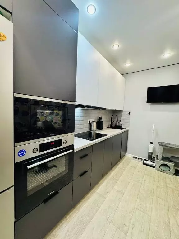 2-к кв. Самарская область, Тольятти просп. Степана Разина, 16В (51.0 ... - Фото 1