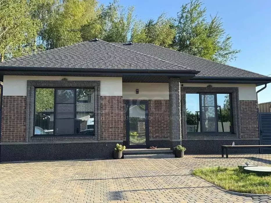 Коттедж в Воронежская область, Рамонский район, Айдаровское с/пос, с. ... - Фото 1