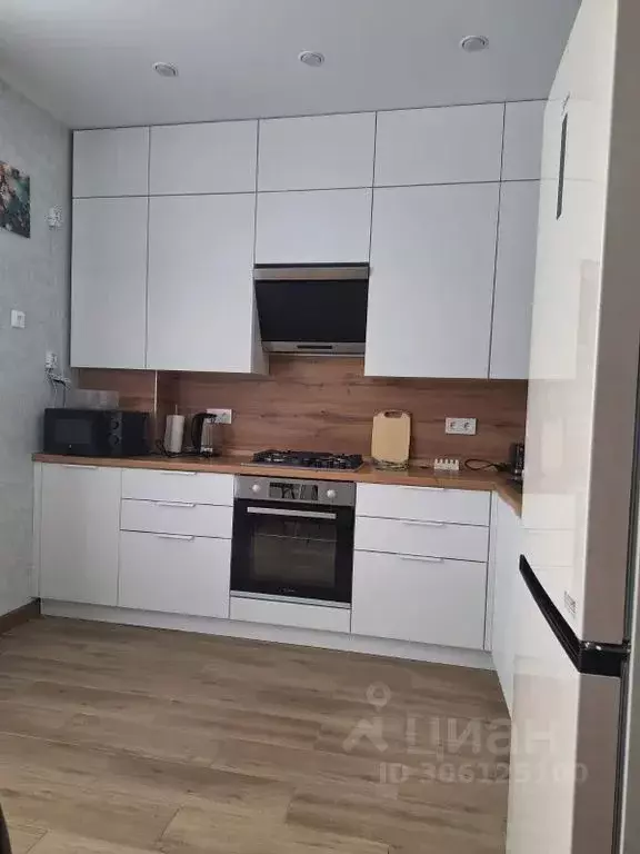 2-к кв. Тверская область, Тверь Псковская ул., 1 (59.0 м) - Фото 0