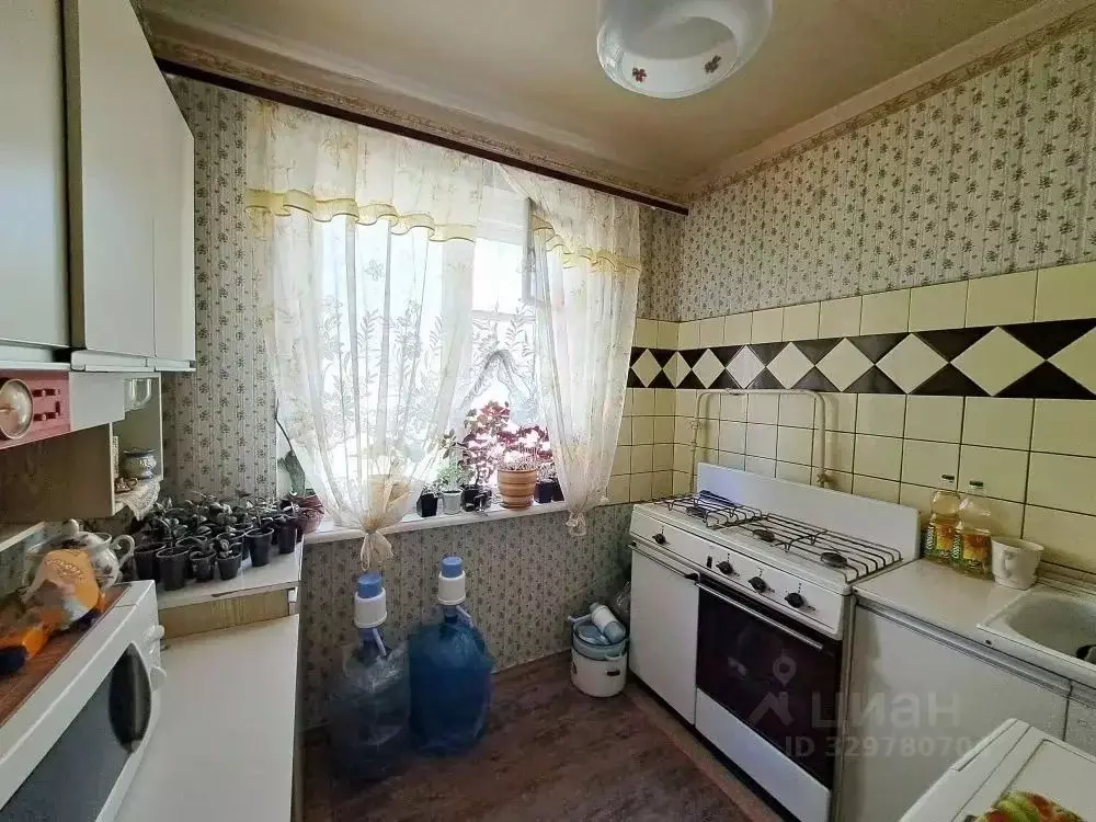 2-к кв. Нижегородская область, Нижний Новгород Южное ш., 40А (45.9 м) - Фото 1
