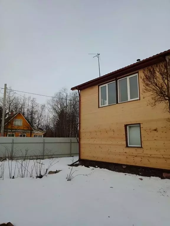 Дом в Ленинградская область, Кировский район, Синявинское городское ... - Фото 1