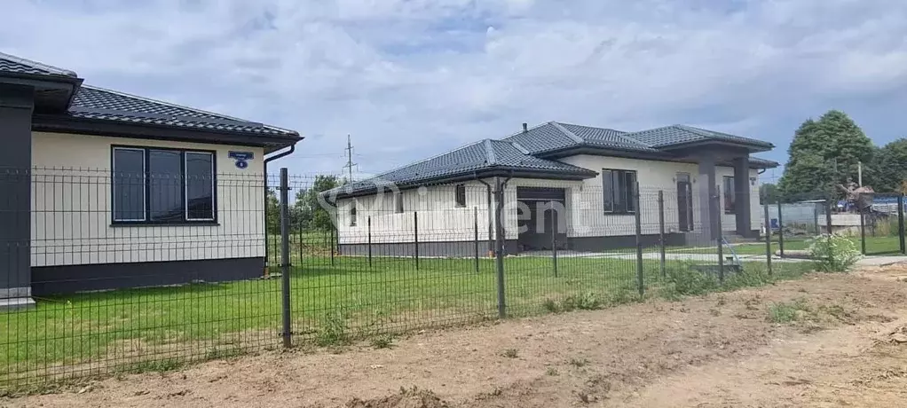 Дом в Калининградская область, Гурьевский муниципальный округ, пос. ... - Фото 1