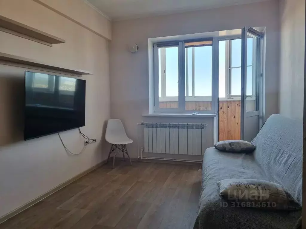 1-к кв. Бурятия, Улан-Удэ ул. Шумяцкого, 12А (30.0 м) - Фото 1