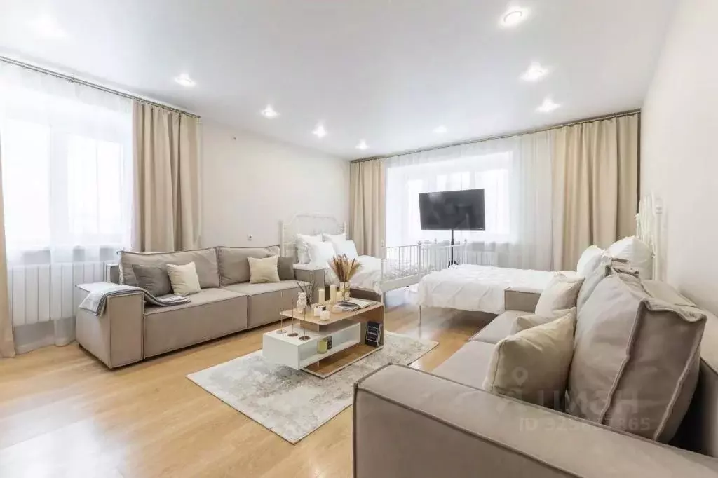 2-к кв. Татарстан, Казань Габдуллы Тукая ул., 75г (75.0 м) - Фото 1