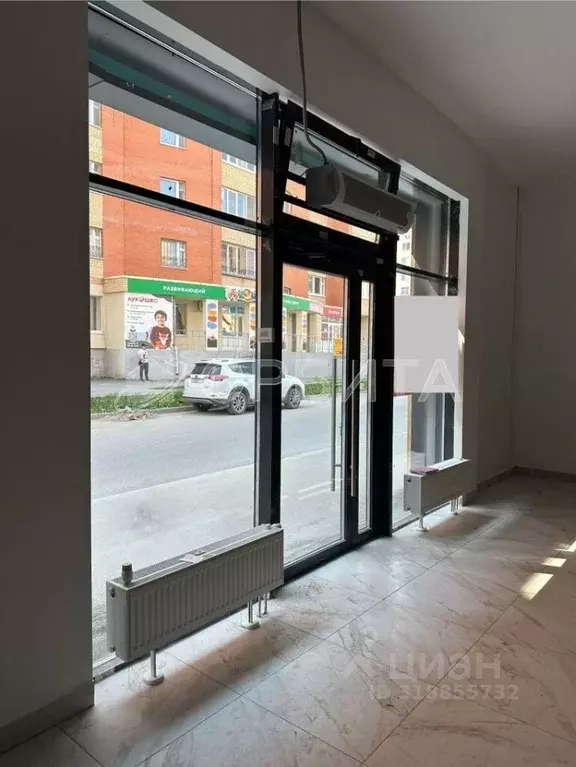 Помещение свободного назначения в Тюменская область, Тюмень Заречный ... - Фото 0