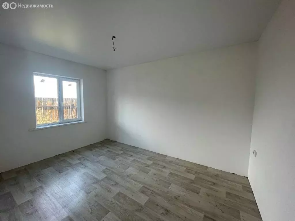 Дом в село Хомутово, Карпатская улица (180 м) - Фото 2