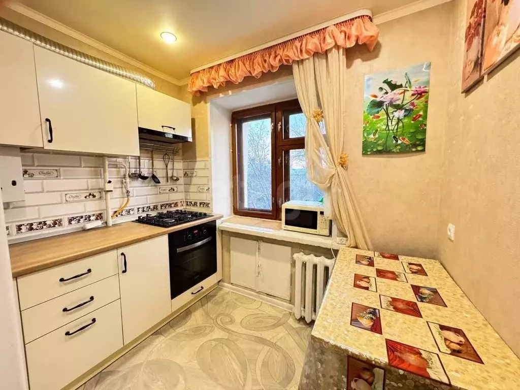 3-к кв. Татарстан, Зеленодольск ул. Тургенева, 33 (42.6 м) - Фото 1