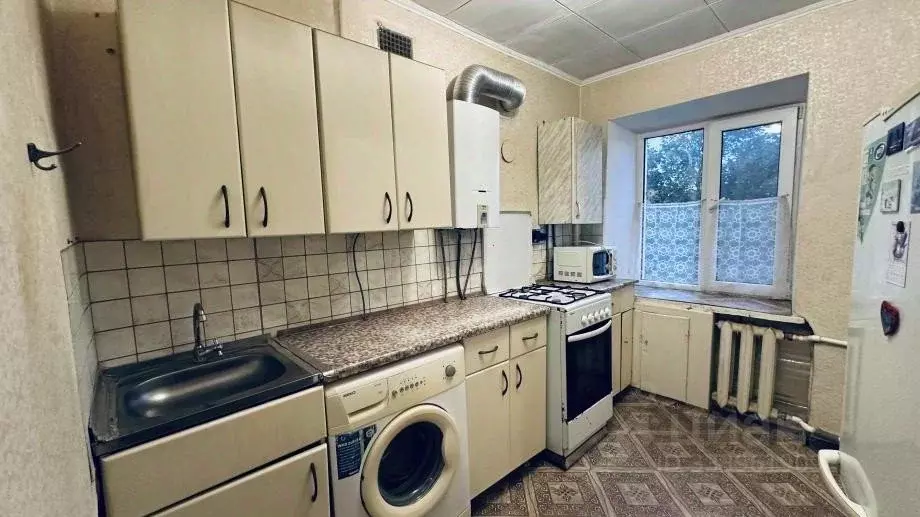 2-к кв. Татарстан, Зеленодольск ул. Карла Маркса, 50 (30.7 м) - Фото 2