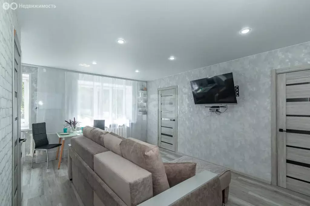 2-комнатная квартира: Омск, проспект Мира, 14А (37.4 м) - Фото 1