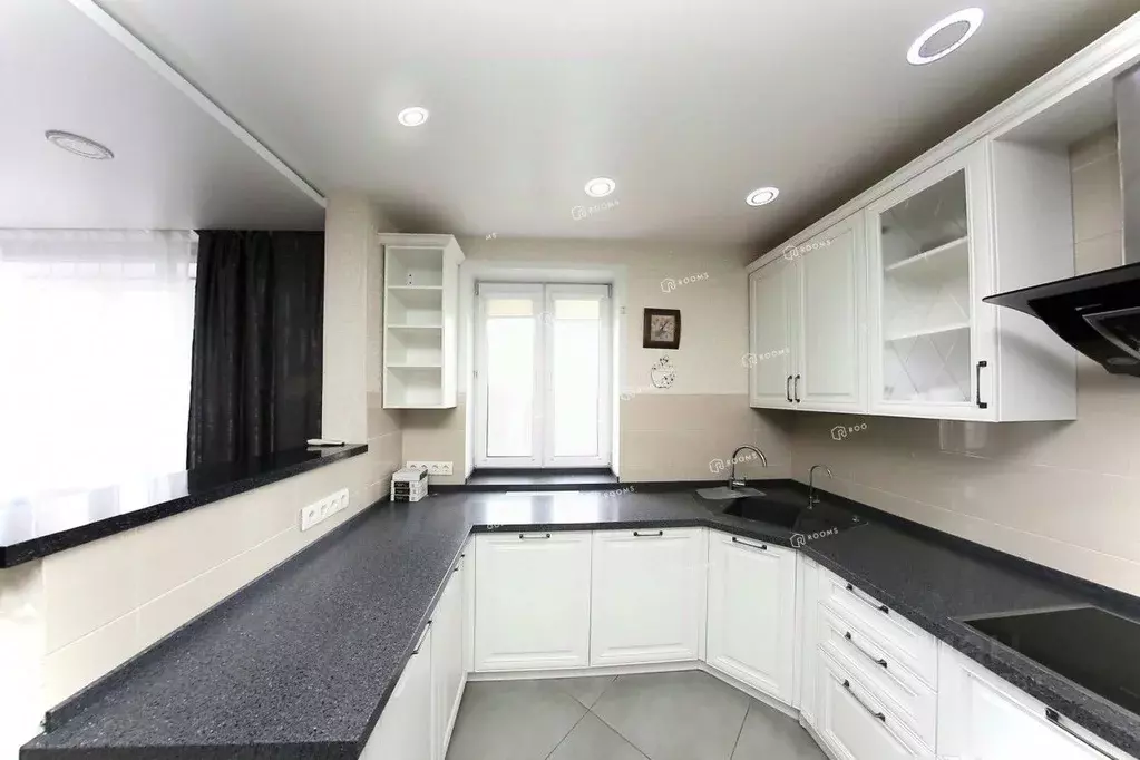 3-к кв. Тульская область, Тула ул. Макаренко, 7 (90.0 м) - Фото 1