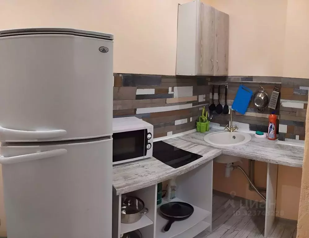 1-к кв. Кировская область, Кирово-Чепецк ул. Ленина, 36к3 (30.0 м) - Фото 2