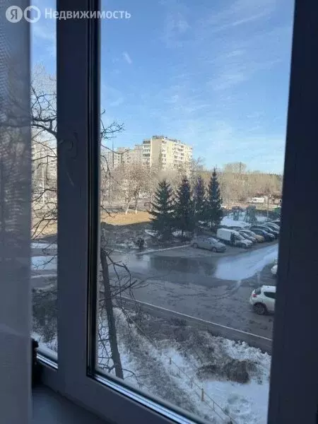 3-комнатная квартира: Уфа, улица Рабкоров, 14 (69.6 м) - Фото 1