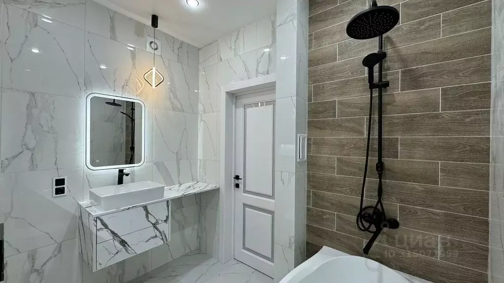 2-к кв. Омская область, Омск ул. А.Н. Кабанова, 2 (58.0 м) - Фото 1