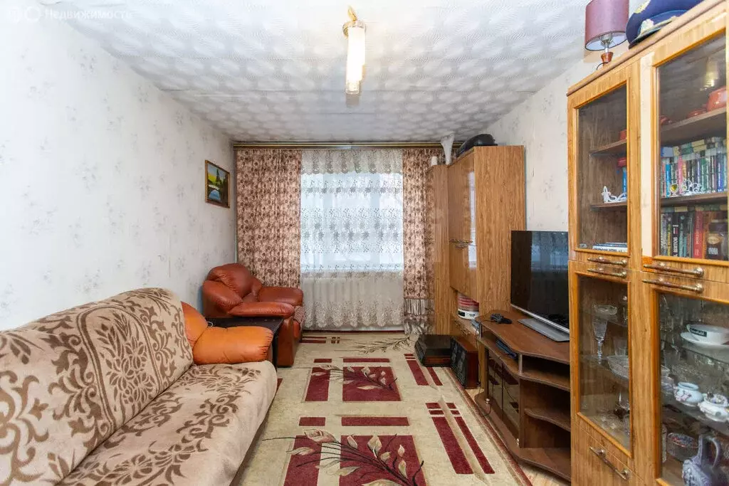 3-комнатная квартира: Тобольск, улица Знаменского, 16 (63.8 м) - Фото 2