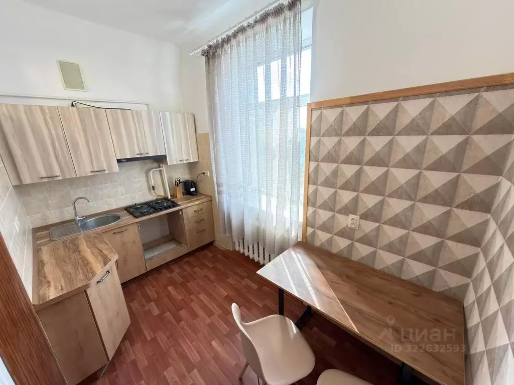 2-к кв. Оренбургская область, Оренбург Парковый просп., 50 (58.0 м) - Фото 0