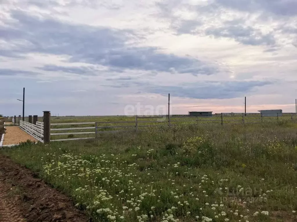 участок в крым, сакский район, с. штормовое ул. ленина (6.0 сот.) - Фото 1