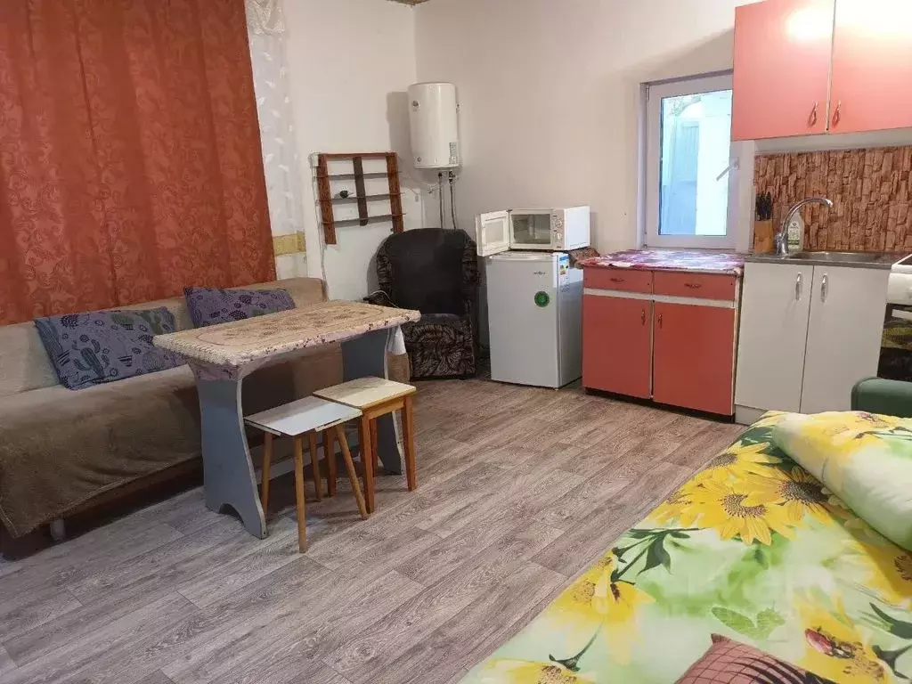 Дом в Волгоградская область, Волгоград ул. имени Менделеева, 230/54 ... - Фото 0