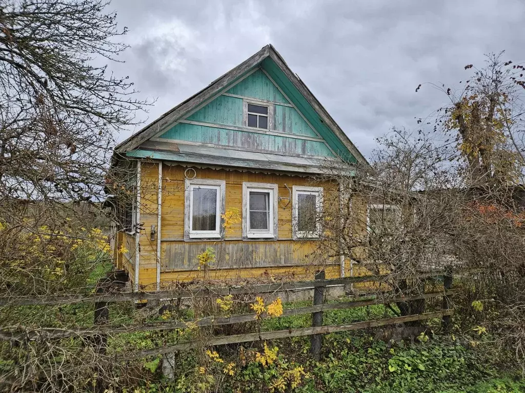 Дом в Новгородская область, Парфинский район, Федорковское с/пос, д. ... - Фото 1