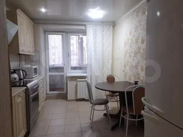 2-к. квартира, 65 м, 2/6 эт. - Фото 0