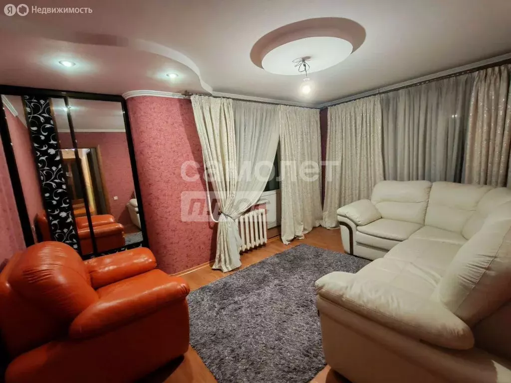 4-комнатная квартира: Липецк, улица И.В. Шкатова, 26 (99 м) - Фото 1