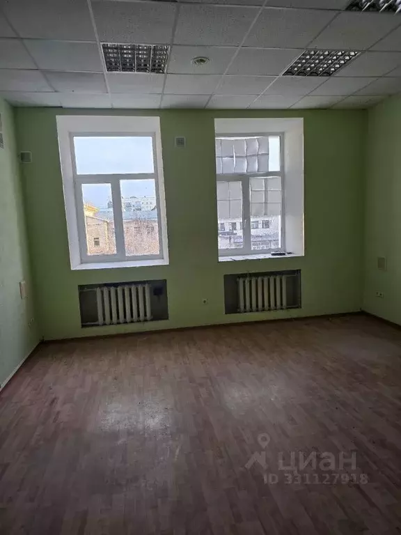 Помещение свободного назначения в Курганская область, Курган ул. ... - Фото 1