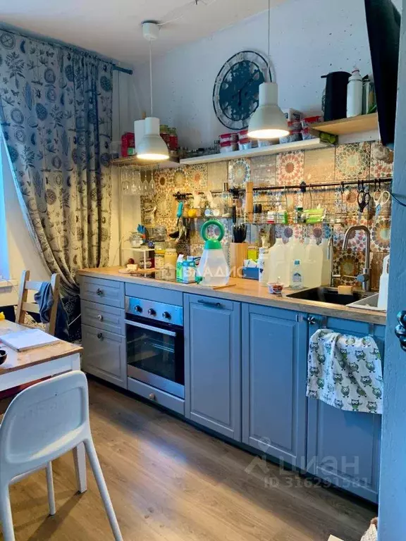 3-к кв. Санкт-Петербург ул. Дмитрия Устинова, 6 (65.0 м) - Фото 0