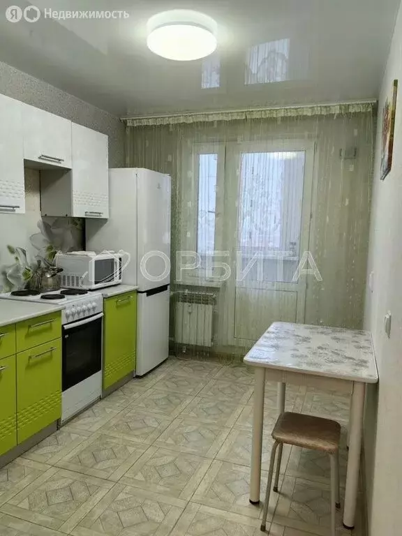 2-комнатная квартира: Тюмень, микрорайон Антипино, Беловежская улица, ... - Фото 1