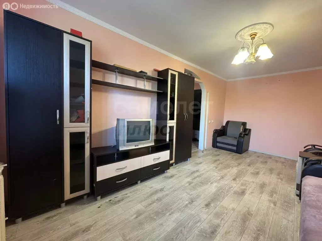 3-комнатная квартира: Новотроицк, улица Свистунова, 10 (60 м) - Фото 0