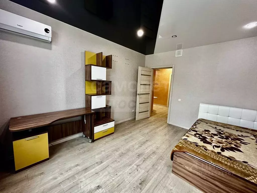 3-к кв. Оренбургская область, Оренбург ул. Геннадия Донковцева, 13 ... - Фото 1