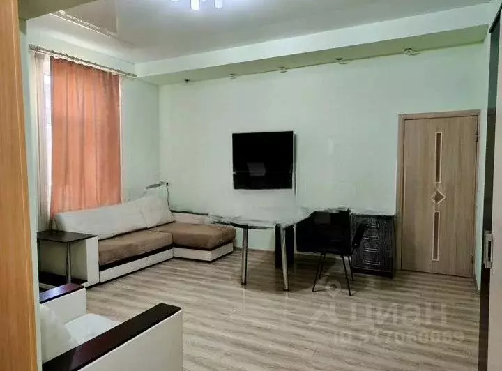 2-к кв. Краснодарский край, Сочи Донская ул., 13 (60.0 м) - Фото 0