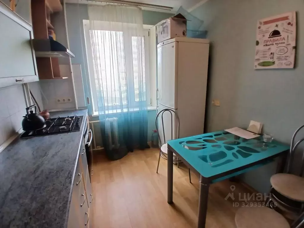 3-к кв. Свердловская область, Екатеринбург ул. Армавирская, 17 (71.8 ... - Фото 2