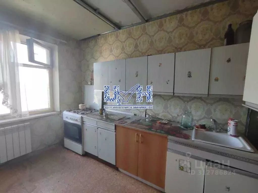 4-к кв. Курская область, Курск просп. Кулакова, 5 (70.0 м) - Фото 0