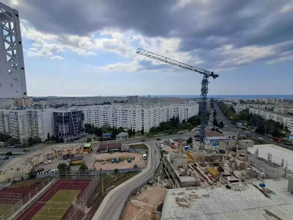 2-к кв. Севастополь ул. Колобова, 44к3 (65.0 м) - Фото 1