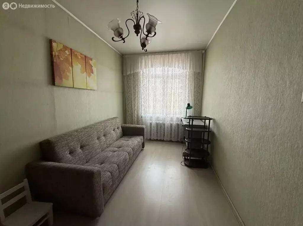 3-комнатная квартира: Иркутск, улица Чехова, 10 (72.1 м) - Фото 1