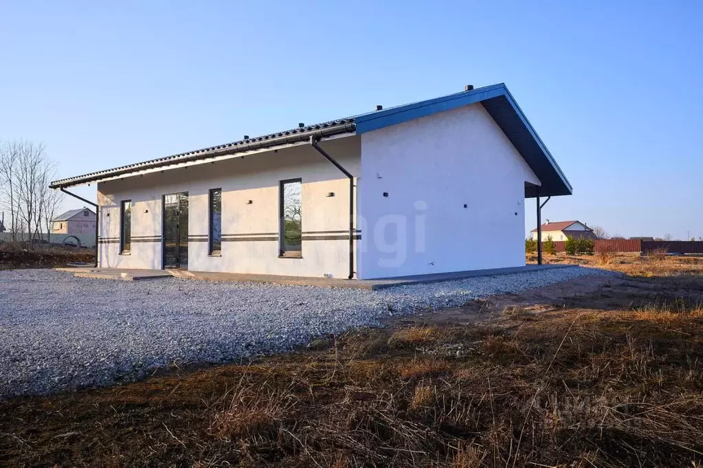 Дом в Псковская область, Псковский район, Логозовская волость, д. ... - Фото 1