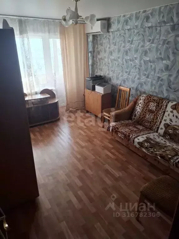 2-к кв. Волгоградская область, Волгоград ул. 64-й Армии, 34А (44.7 м) - Фото 0