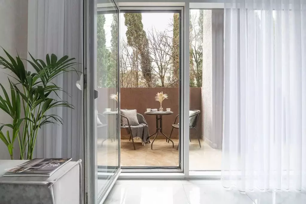 2-к кв. Краснодарский край, Сочи Светлана мкр, ул. Гагринская, 3/8 ... - Фото 2