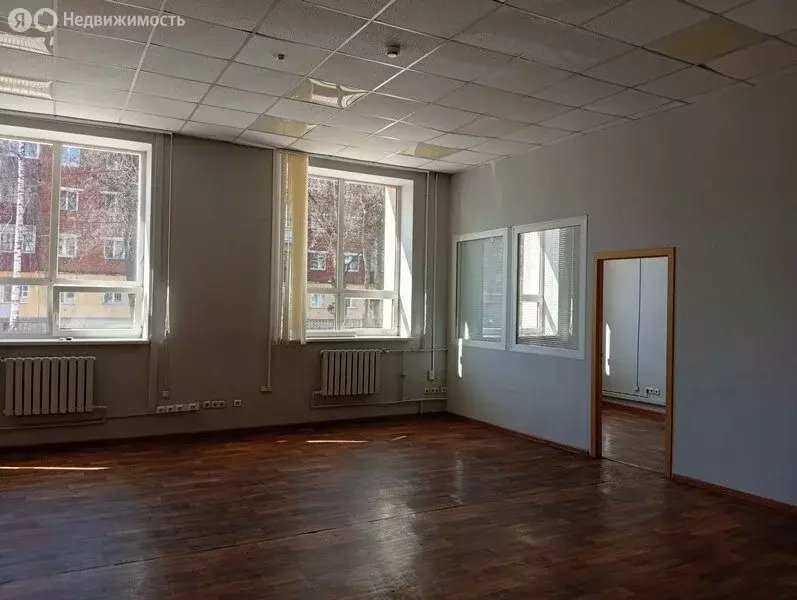 Торговая площадь (75.7 м) - Фото 1