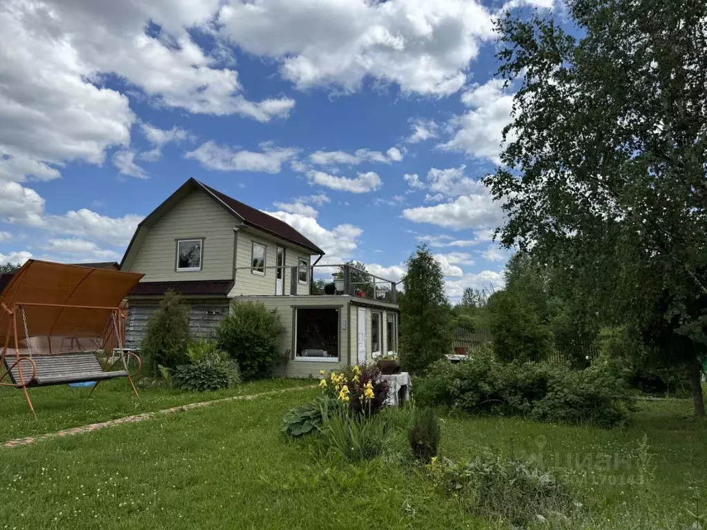 Дом в Новгородская область, Боровичский район, Травковское с/пос, д. ... - Фото 0