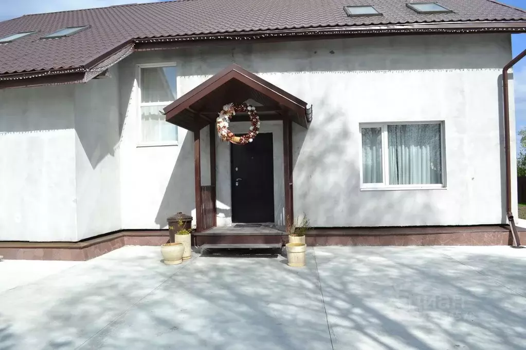 Коттедж в Свердловская область, Полевской ул. Блюхера (400 м) - Фото 1