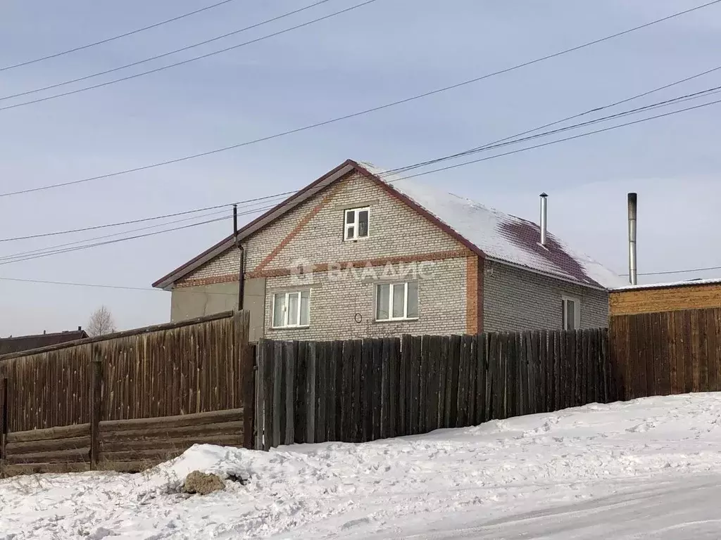 Дом в Бурятия, Улан-Удэ Шишковка мкр, ул. Новоселов, 11 (236 м) - Фото 0