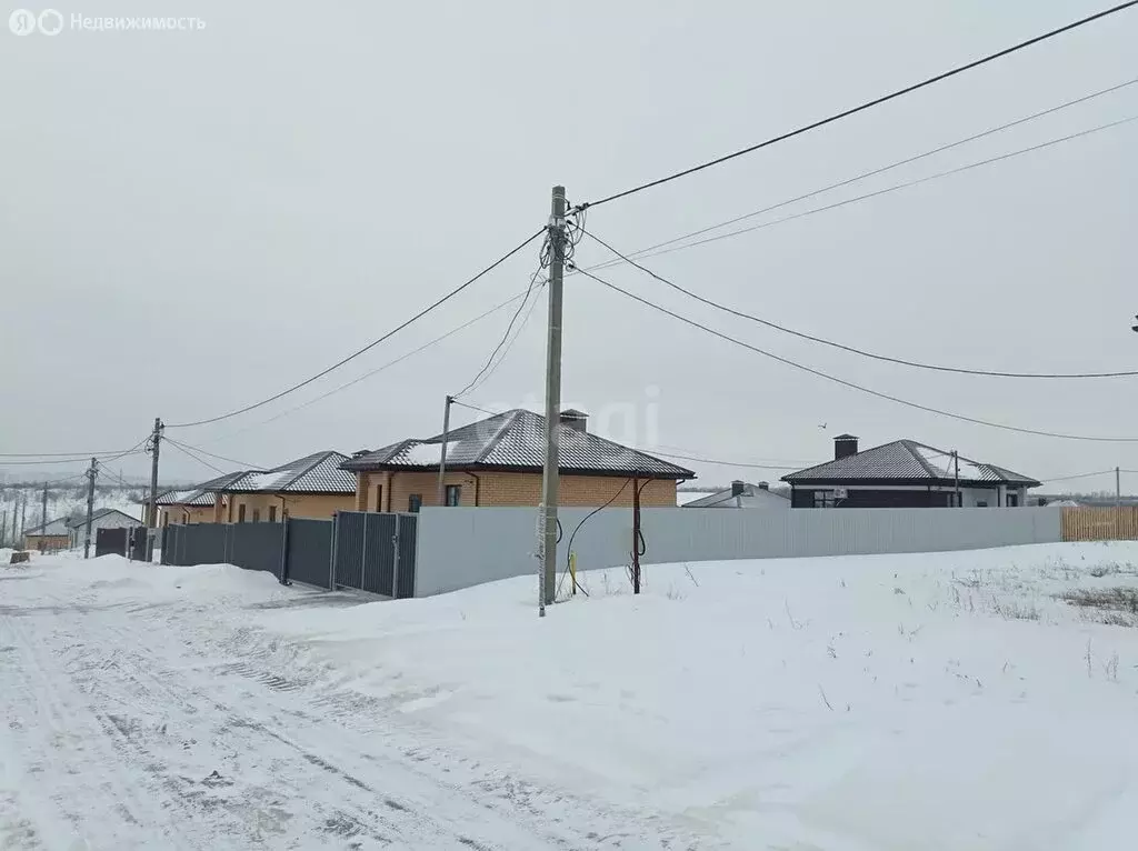 Дом в муниципальное образование Саратов, деревня Долгий Буерак, 2-й ... - Фото 1